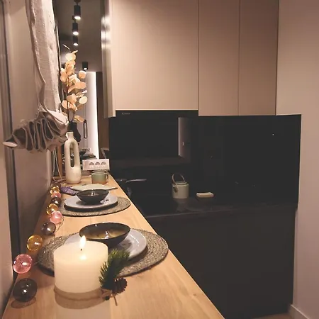 Top Room * Sabac