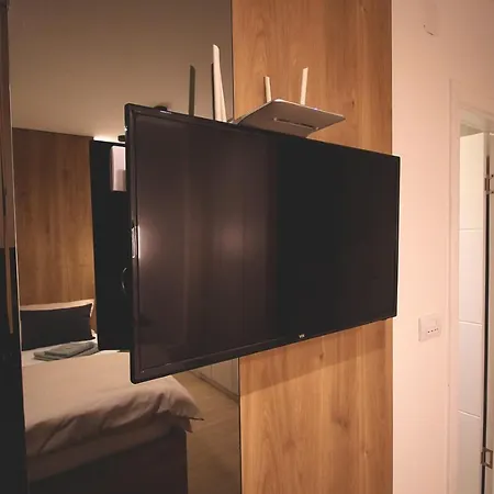 Top Room Apartment