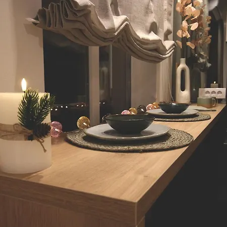 Top Room Apartment *