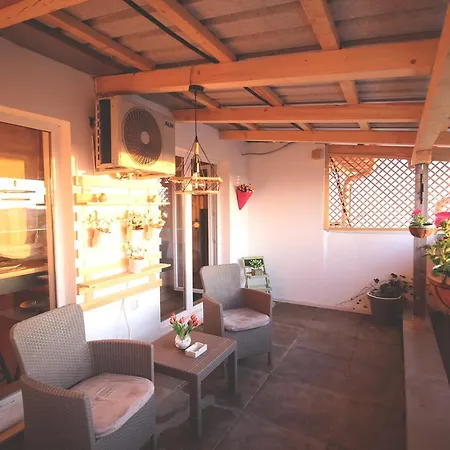 Top Room Apartamento *